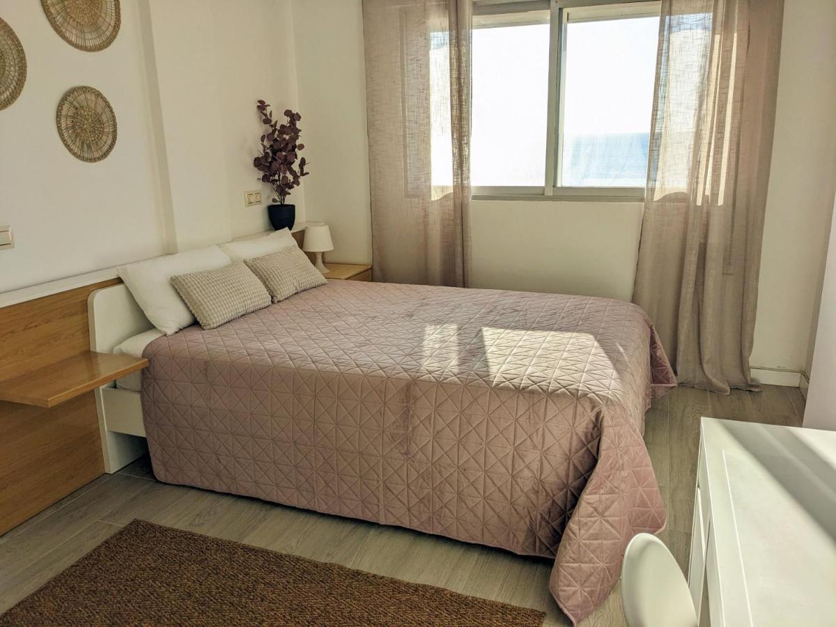 Apartamento En La Playa Con Garaje Cádiz Exterior foto